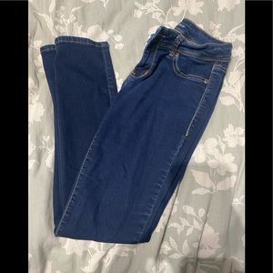 Maurices jeans high waisted skinny Jean dark wash medium regular